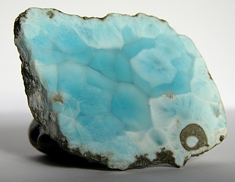 [Image: Larimar_raw.jpg]