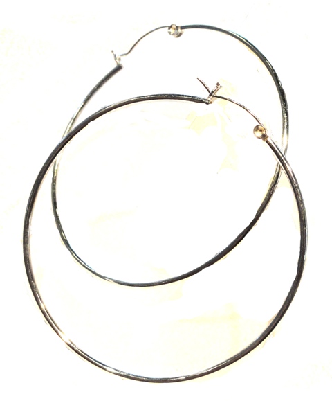 Basic hoop earrings 1 1/2inches diameter